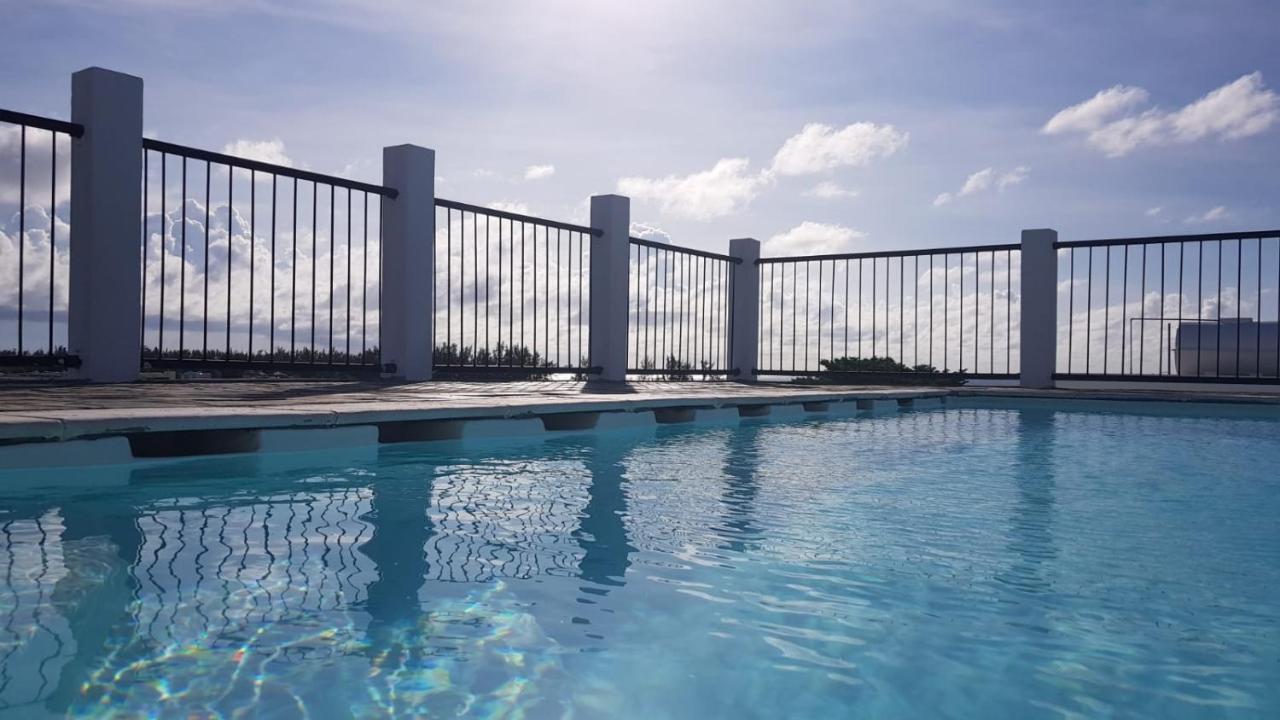 Modernes Apartment & Pool Mit Mega Aussicht Flic-en-Flacq Buitenkant foto